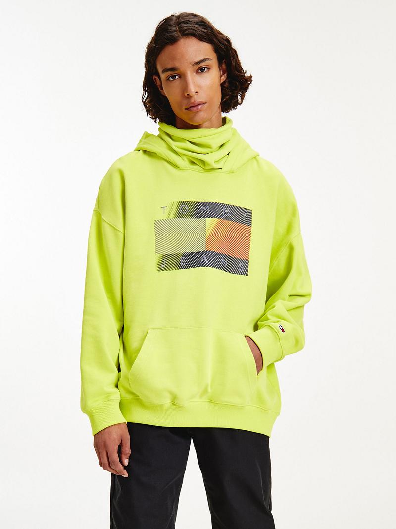 Férfi Tommy Hilfiger Modern reflective flag Hoodies Zöld | HU 1233WNB